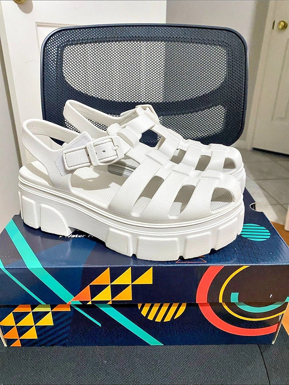 Skechers Foamies: Cher - Headliner Platform Sandals White US 8 Like New